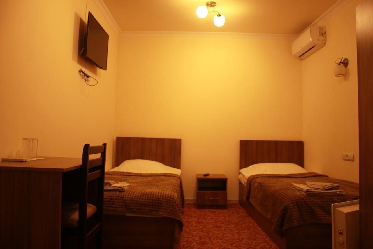 Hotel International Erywań Zewnętrze zdjęcie